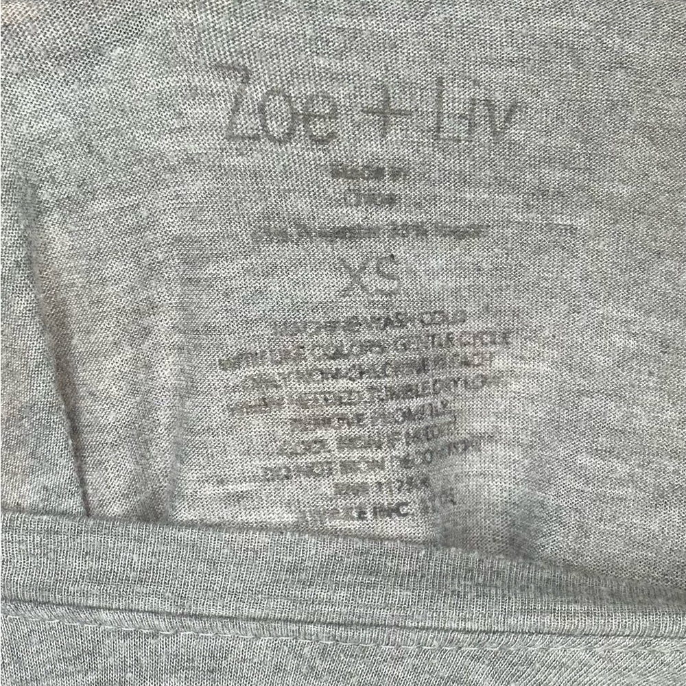 Tops/T-Shirts/Tanks👚 - 2 for $20 or 3 for $30 (Mix & Match) - Picture 5 of 5